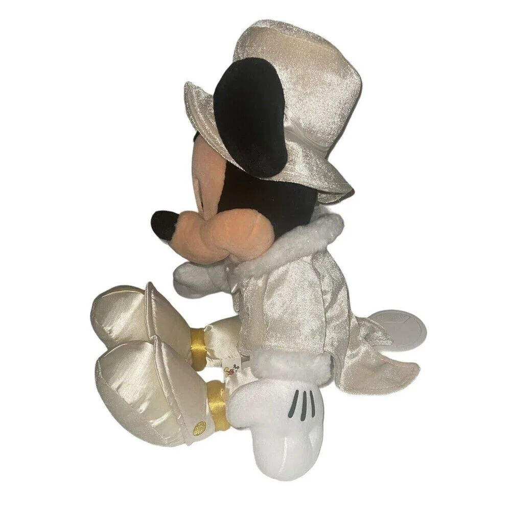 Walt Disney World Mickey Mouse Master of Ceremonies Holiday Celebration Plush 18